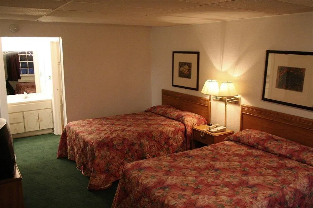 Budget Inn - Charlotte Motel