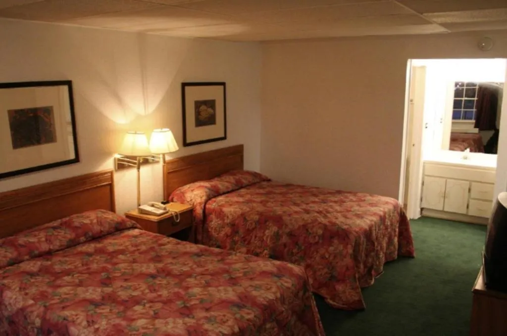 Budget Inn - Charlotte