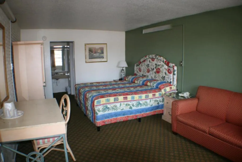 Budget Inn - Charlotte Motel